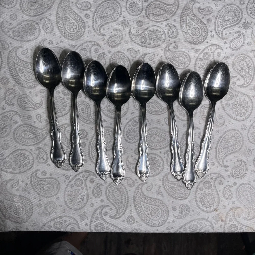 Supreme by Towle Stainless Teaspoons Set of 8 Floral Scroll Pattern Korea